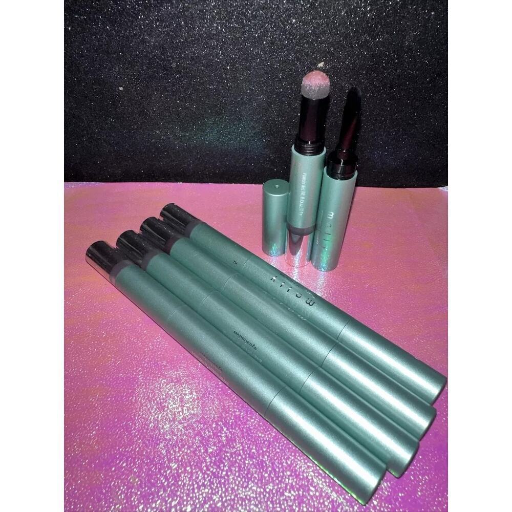 🌺 Mally Endless Evercolor Eyeshadow Stick in Delish Plum - Picture 5 of 5